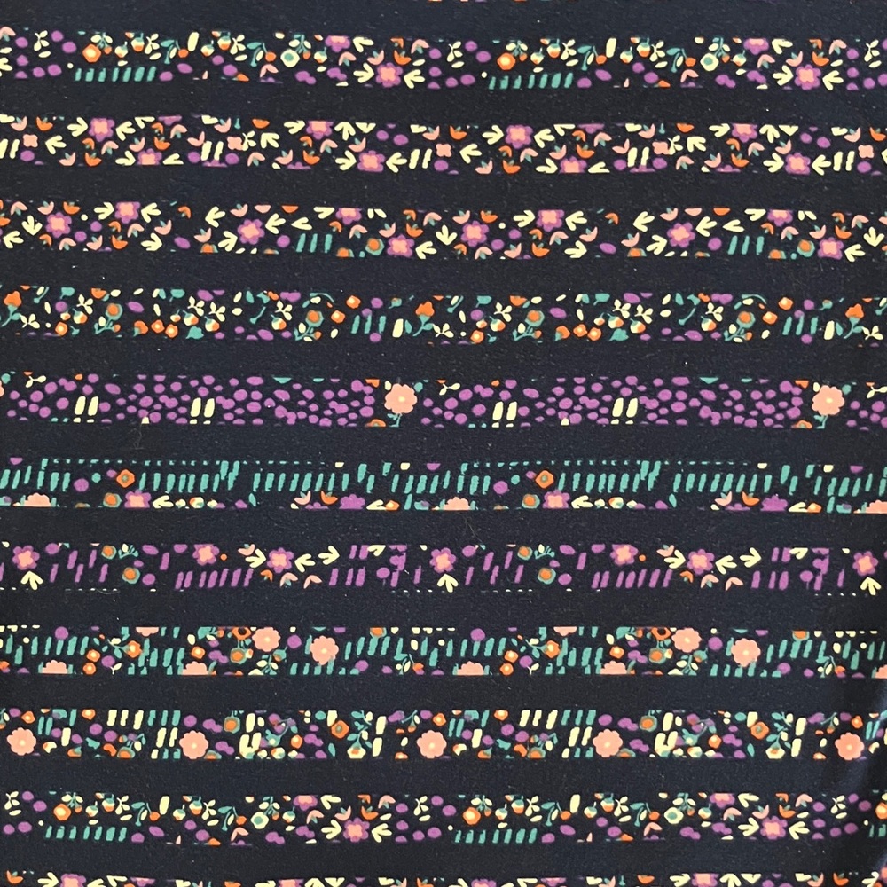 LuLaRoe Randy - Picture 3 of 4